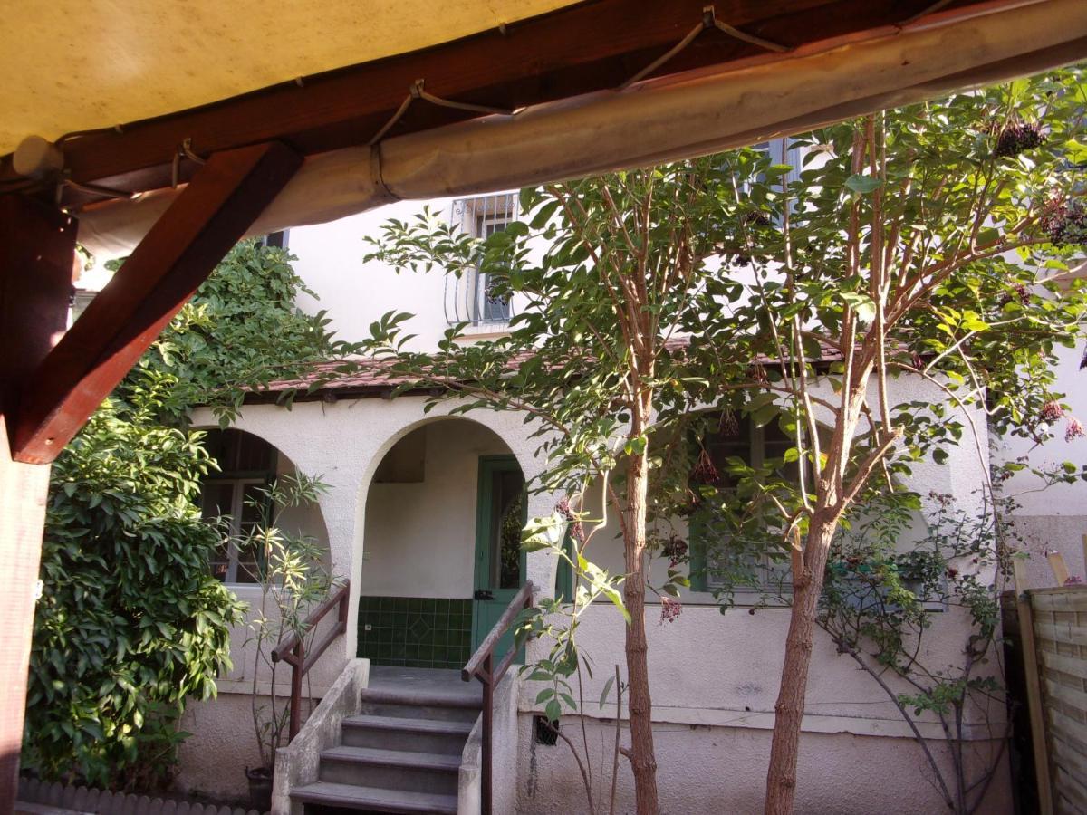 Chez Jean Villa Millas Exterior foto